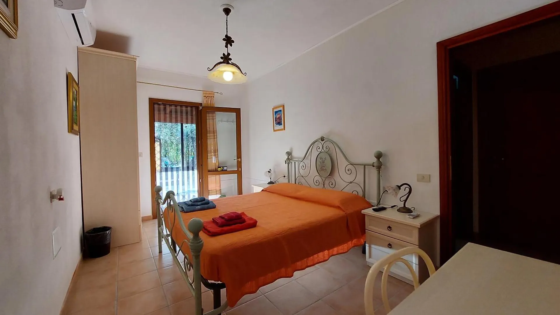 Ferienwohnung Casa L' Antico Ulivo Iglesias Italien