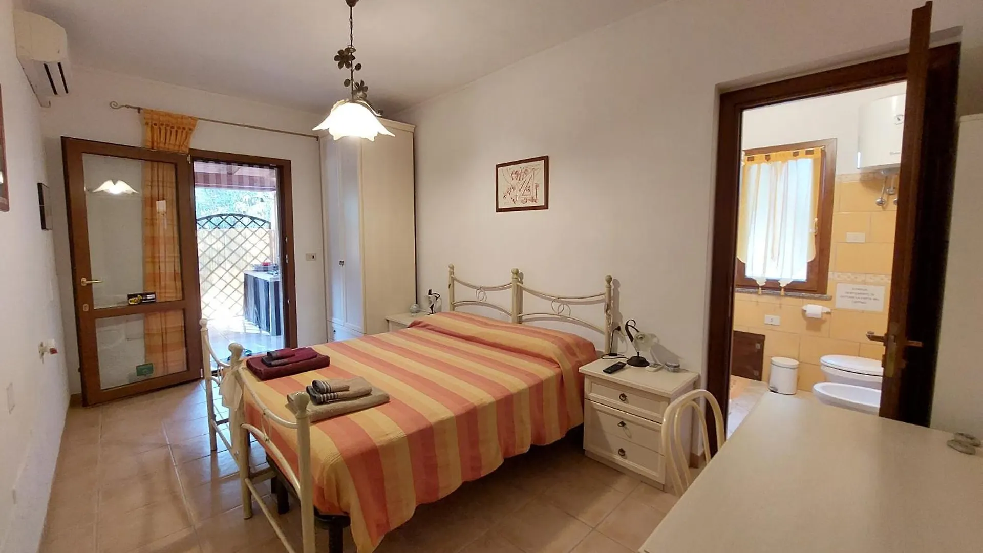 Apartment Ferienwohnung Casa L' Antico Ulivo Iglesias Italien
